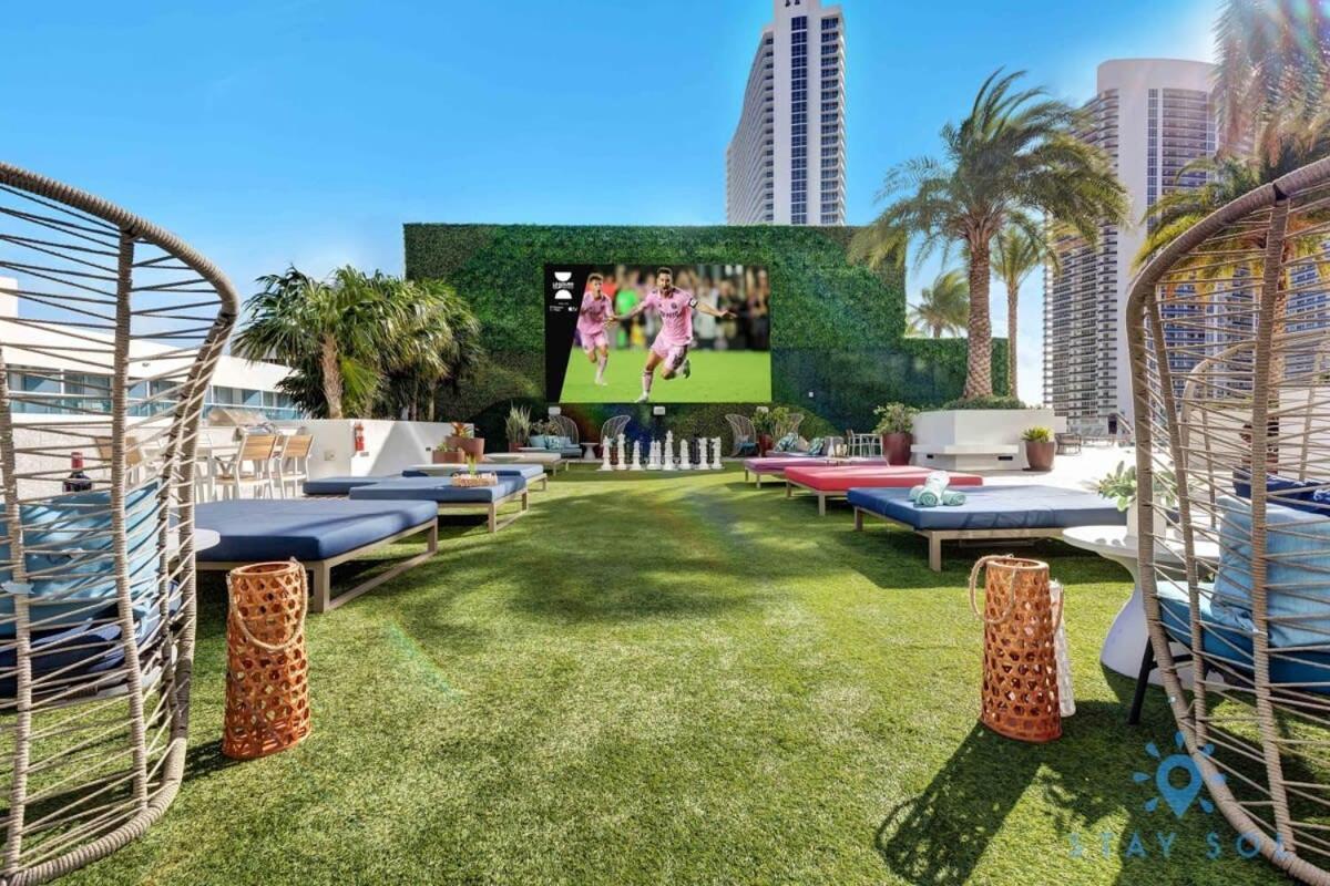 Wrap Around Balcony - Insane Views - Amazing Pools Apartment Hollywood Exterior foto