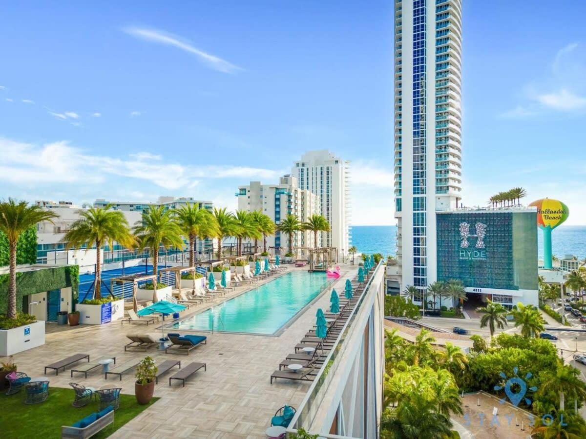 Wrap Around Balcony - Insane Views - Amazing Pools Apartment Hollywood Exterior foto